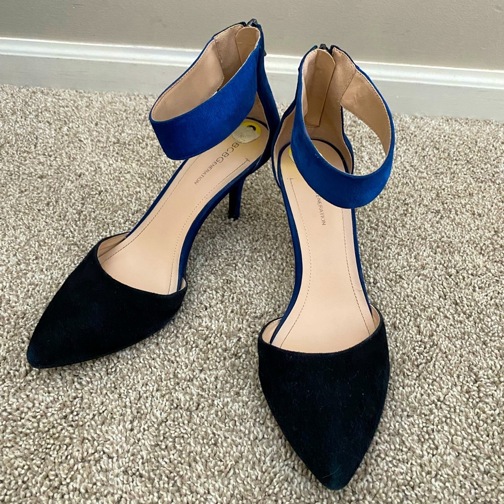 BCBG navy and black suede heels